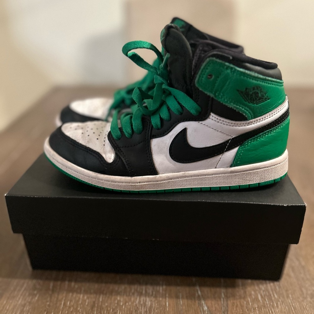 Jordan 1 Retro High OG size 3y